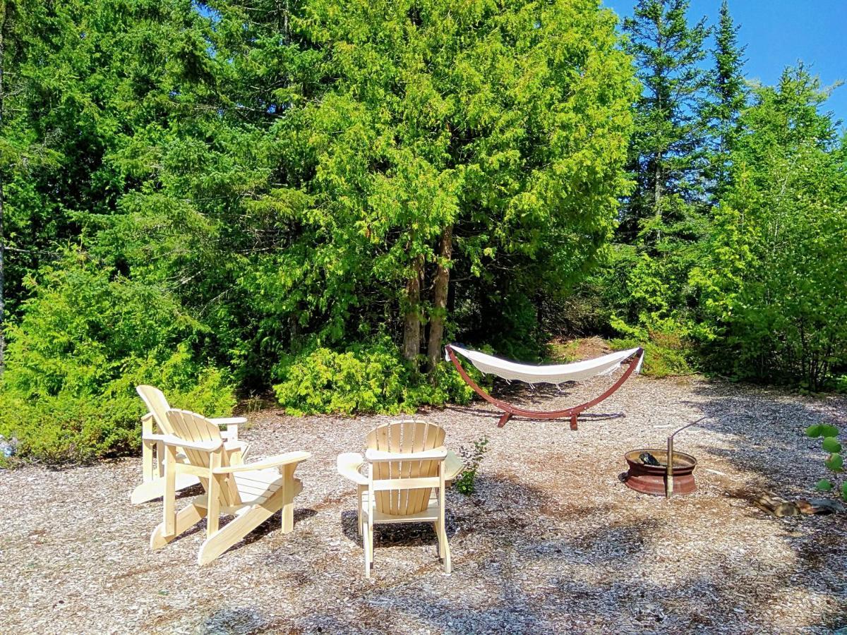 New Buddha Bing Unique Experience Cottage And Cabins Tobermory Exterior foto